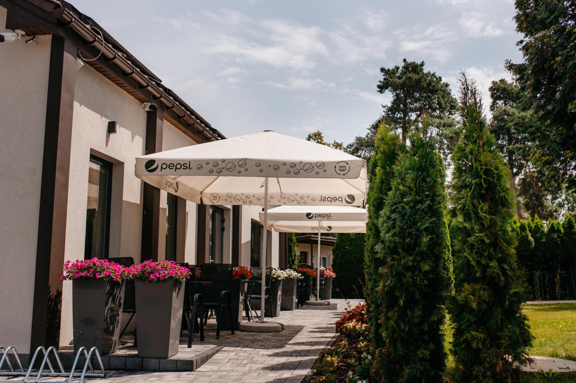 Raba Resort - Domki I Apartamenty Pod Krakowem Gdów Exterior foto